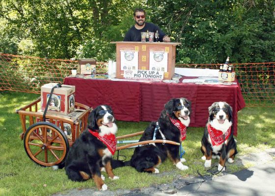 Brew Fest Berners
Advertising the 4,000 Footer IPA from the Woodstock Station Brew Pub.
