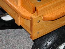 Red Oak Basic Wagon - detail