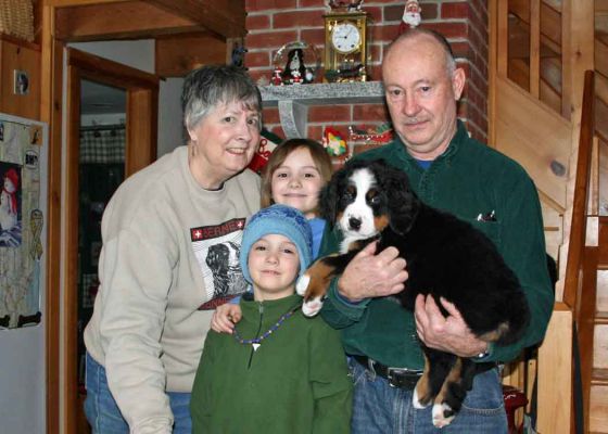 Tenney and the Davis Family.
Becky and Harry Davis and two of their grandchildren take home Tenney.  They are keeping her name.
