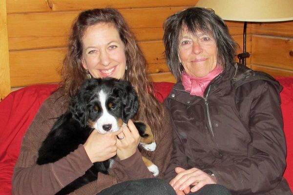 Pemi Goes Home!
Pemi with Jen Abbott and her mother Lynn.
