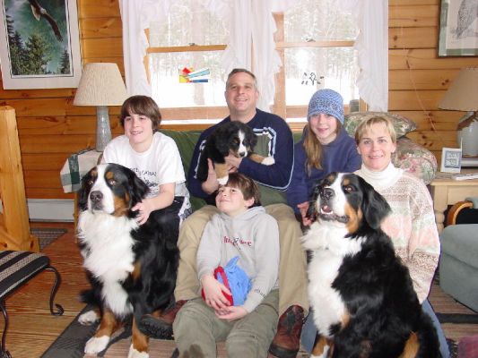 Mac, Kessie and Kipperman Family with "George" Washington
Ian, Jeff with "George", Eric, Lindsey, and Linda
